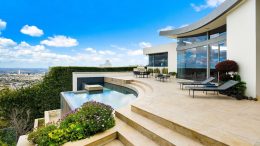 Sophisticated Bird Streets modern home – The high end LA lifestyle